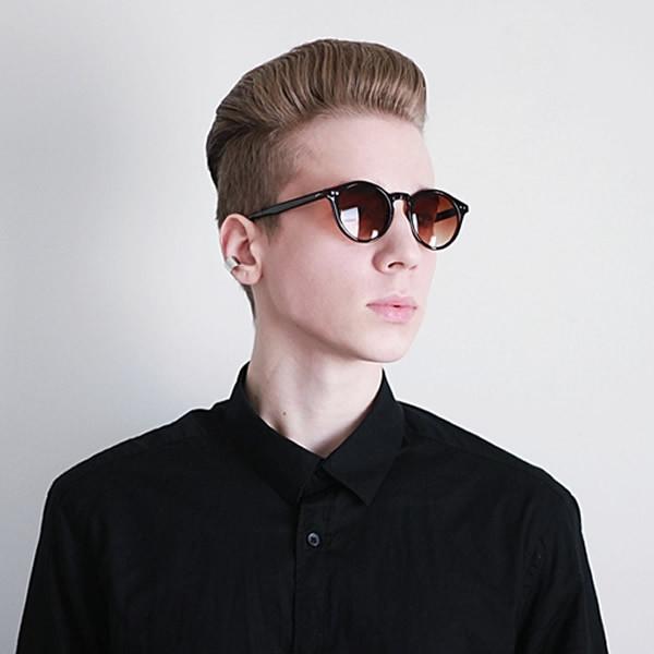 Vintage Inspired Key Hole Round Spectacles P3 Sunglasses 7055 from zeroUV