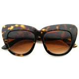 Celebrity Fashion Oversize Cat Eye Sunglasses 8300 from zeroUV
