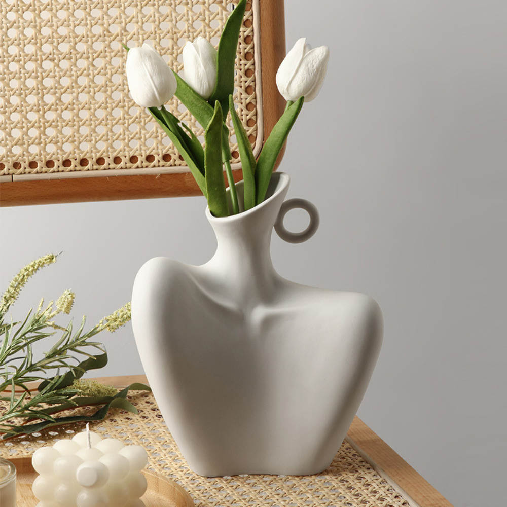 Collarbone Ceramic Vase from Moderny