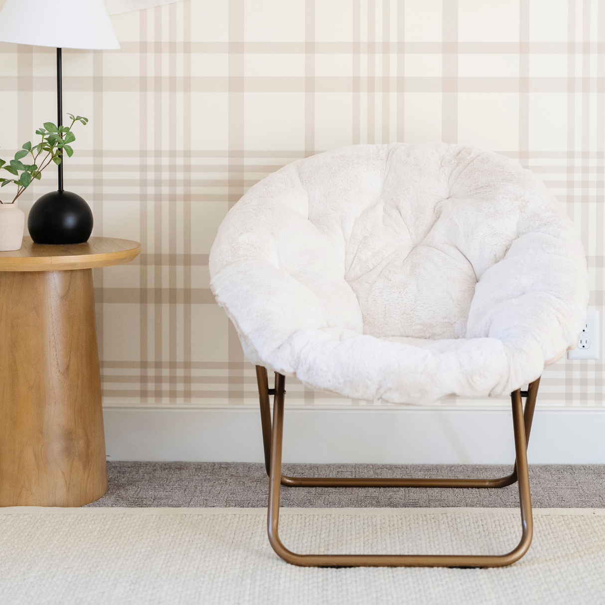 SAUCER CHAIR from Saranoni
