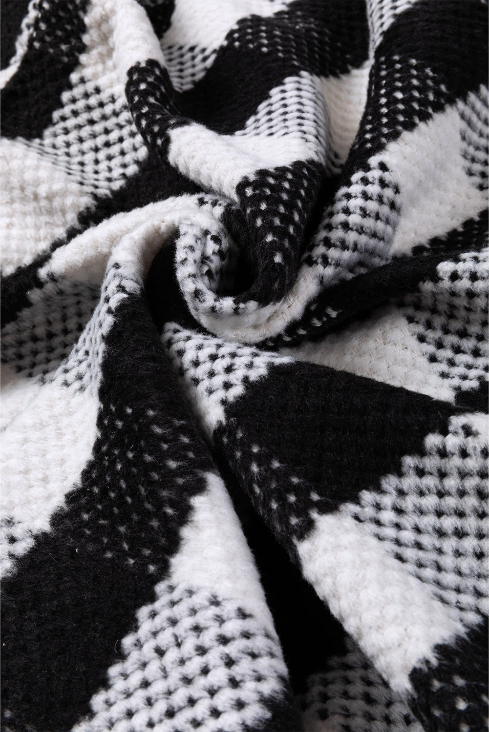 Black and White Check Jacket from MsDressly