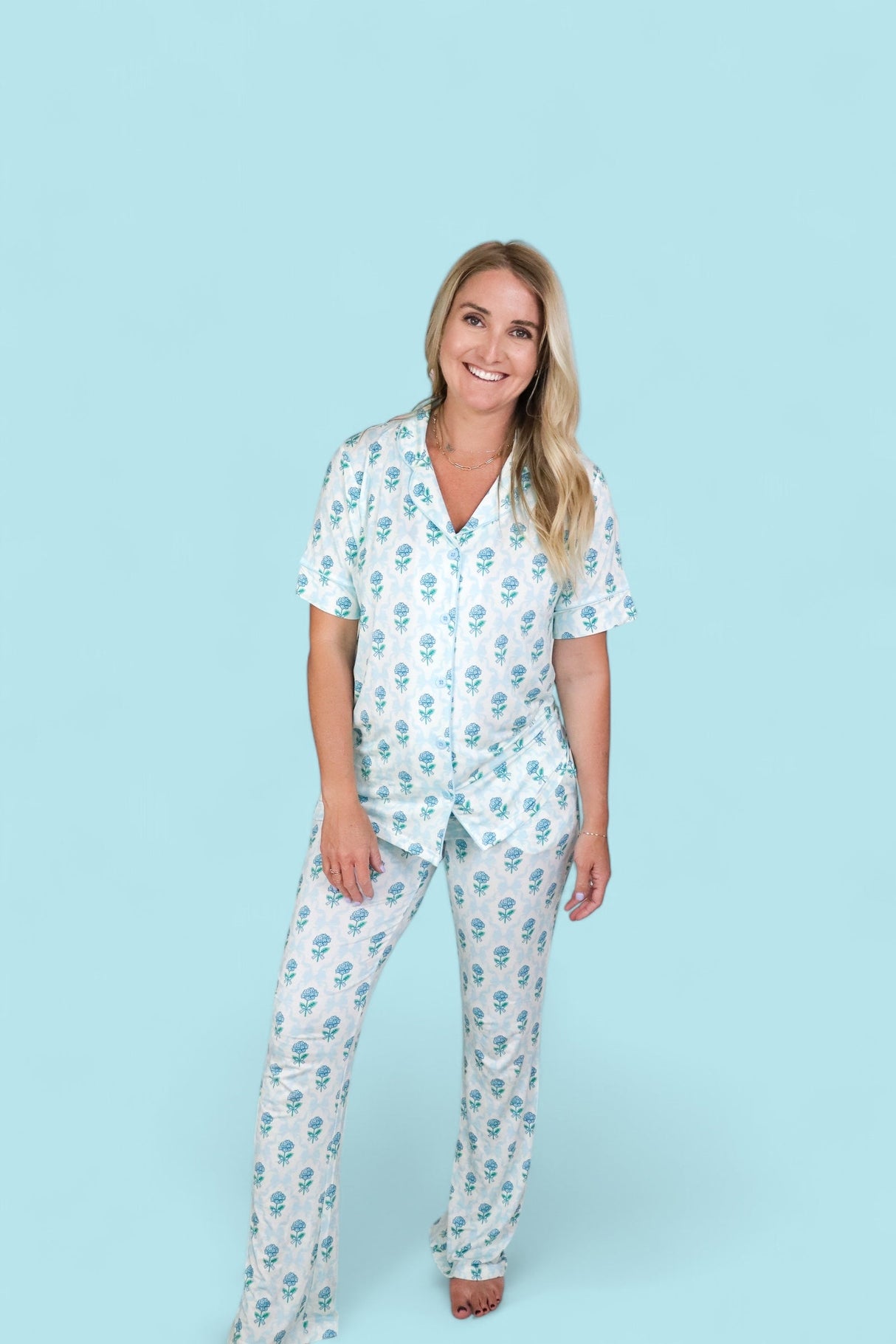 BLUE RIBBON BLOOMS WOMEN’S RELAXED FLARE DREAM SET from DREAM BIG LITTLE CO