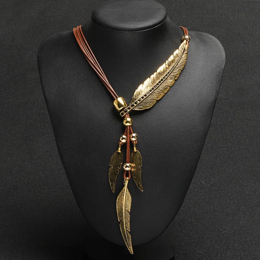 BOHEMIAN LEAF ROPE NECKLACE from Ashlen
