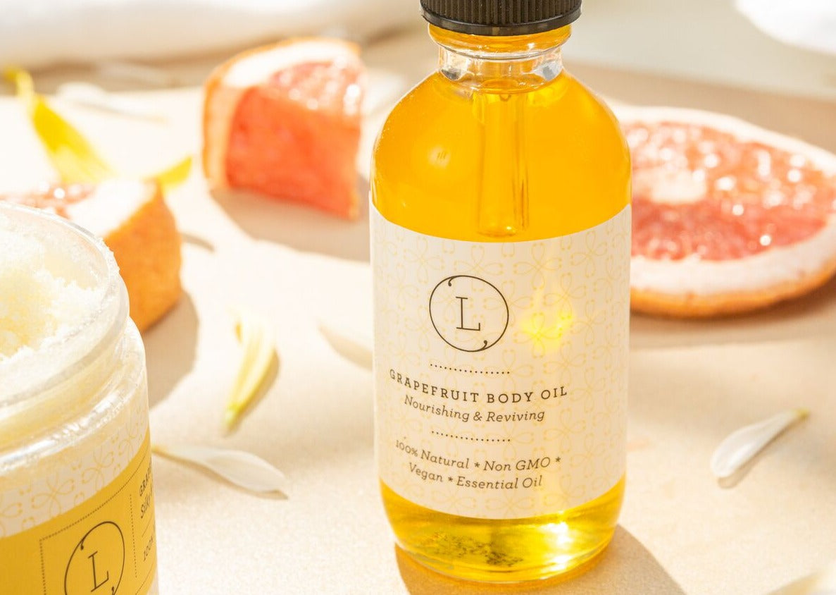 Moisturizing set with Grapefruit body oil and Body scrub from Lizush