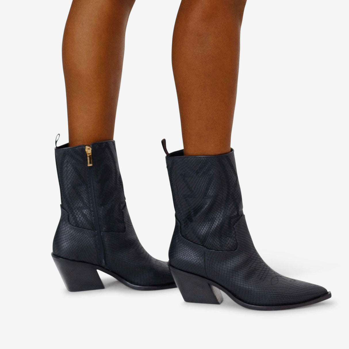 Arely Western Boot From Rotunda