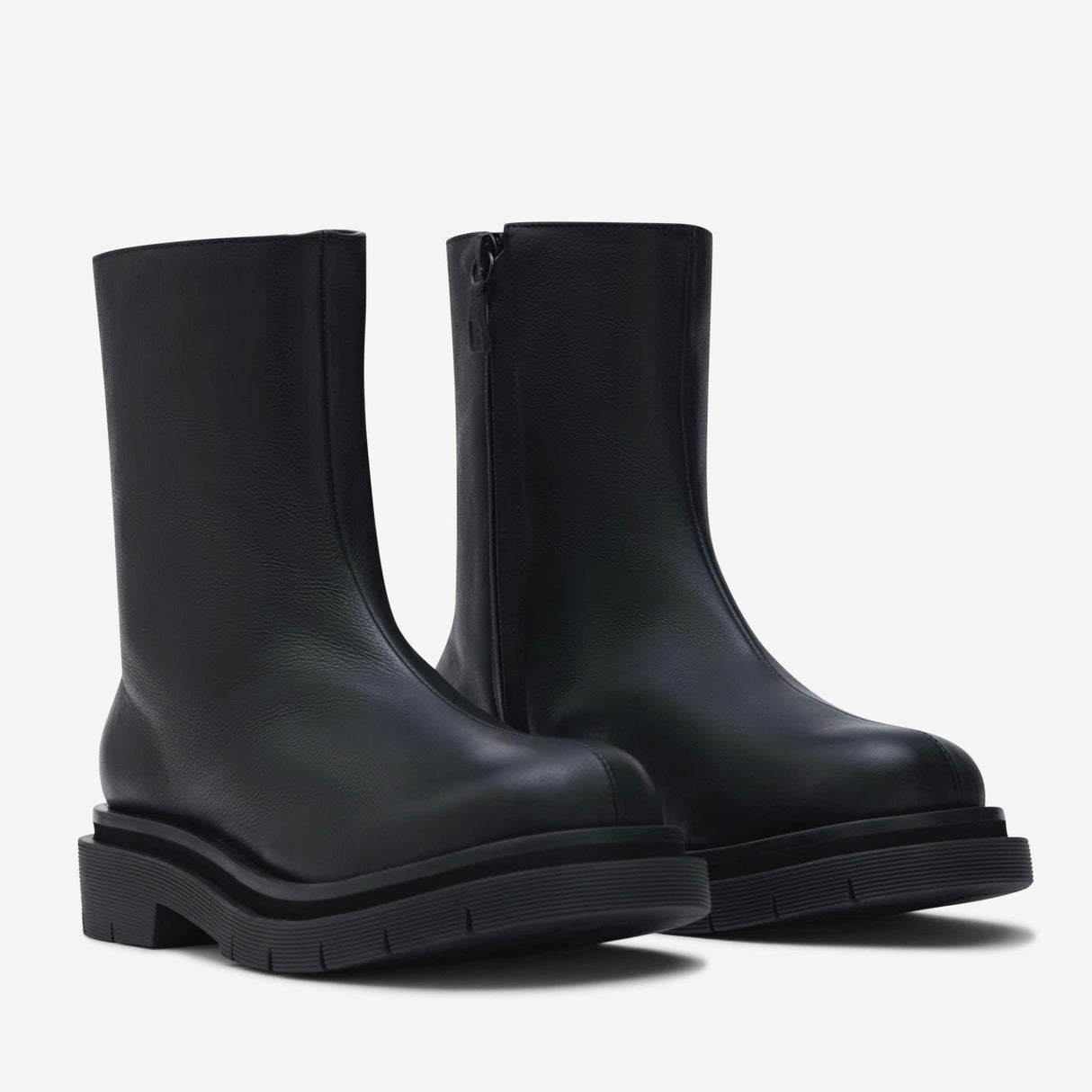 Arlo Lugsole Chelsea Boots From Rotunda
