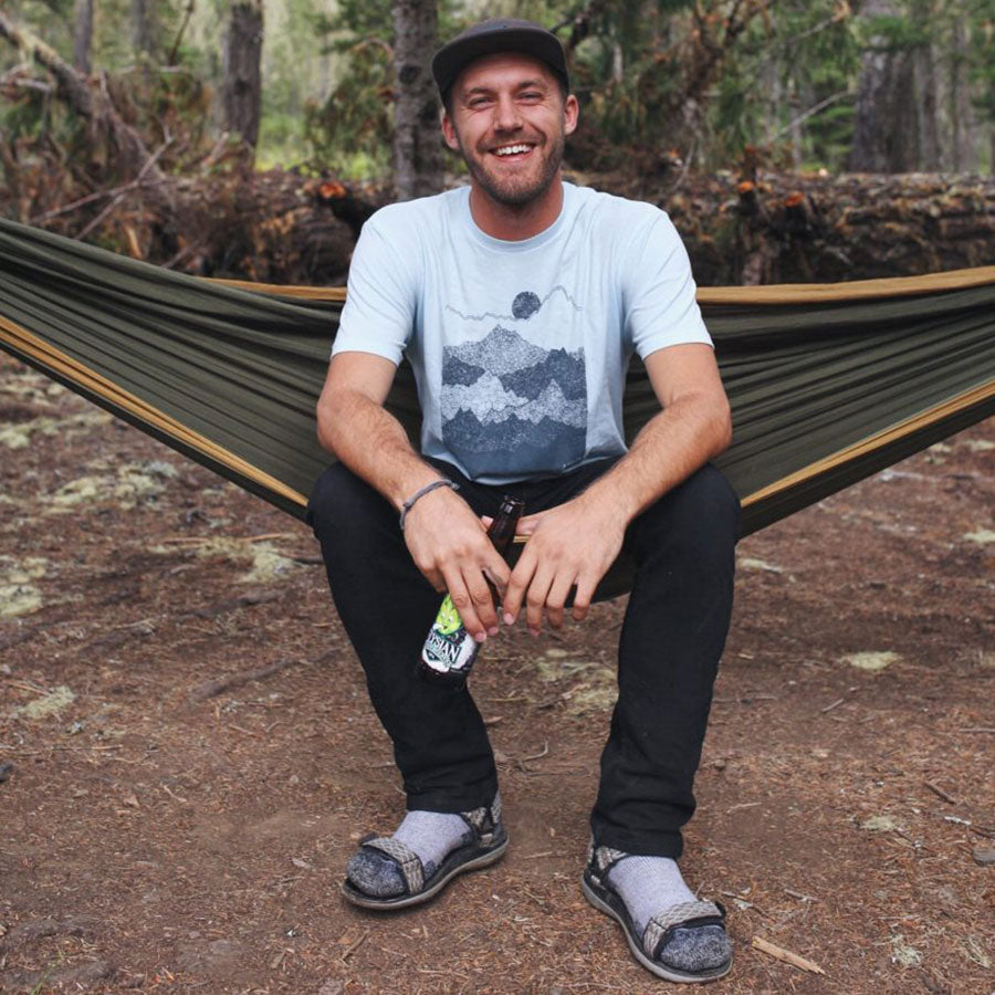 Ascend Mountains Tee from Akinz