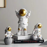 Spaceman Figurines from Moderny