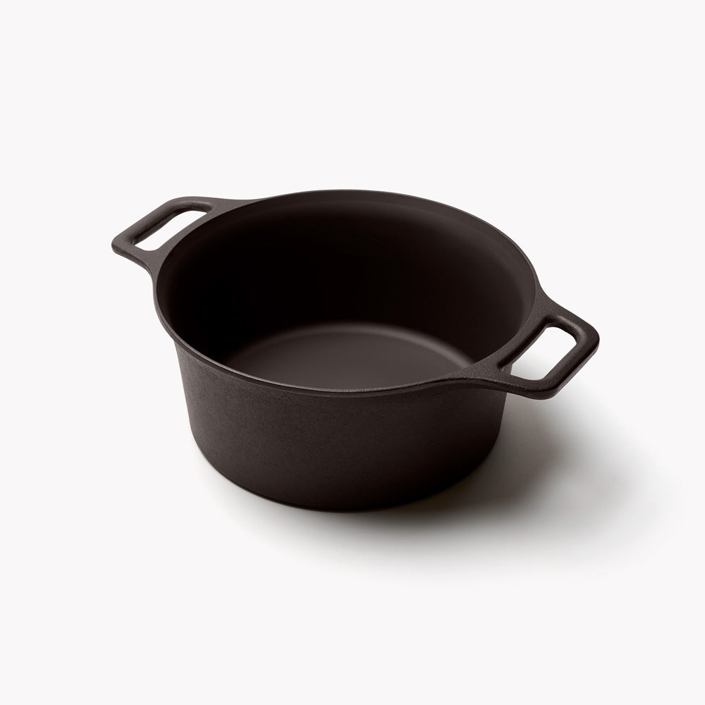 No.8 Cast Iron Dutch Oven From Field Company