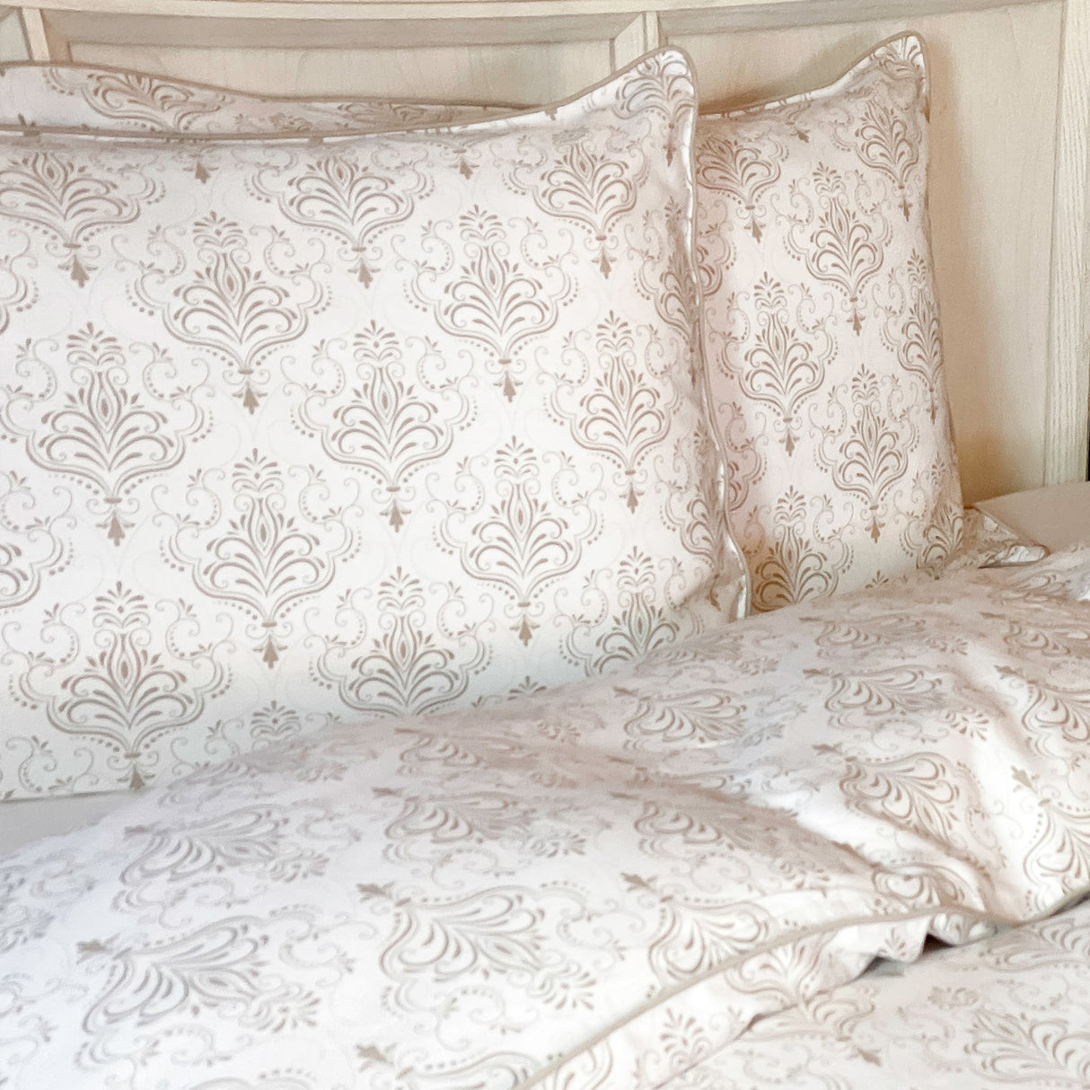 Bamboo Duvet Cover with Shams 3 Piece Set - Damask from BedVoyage