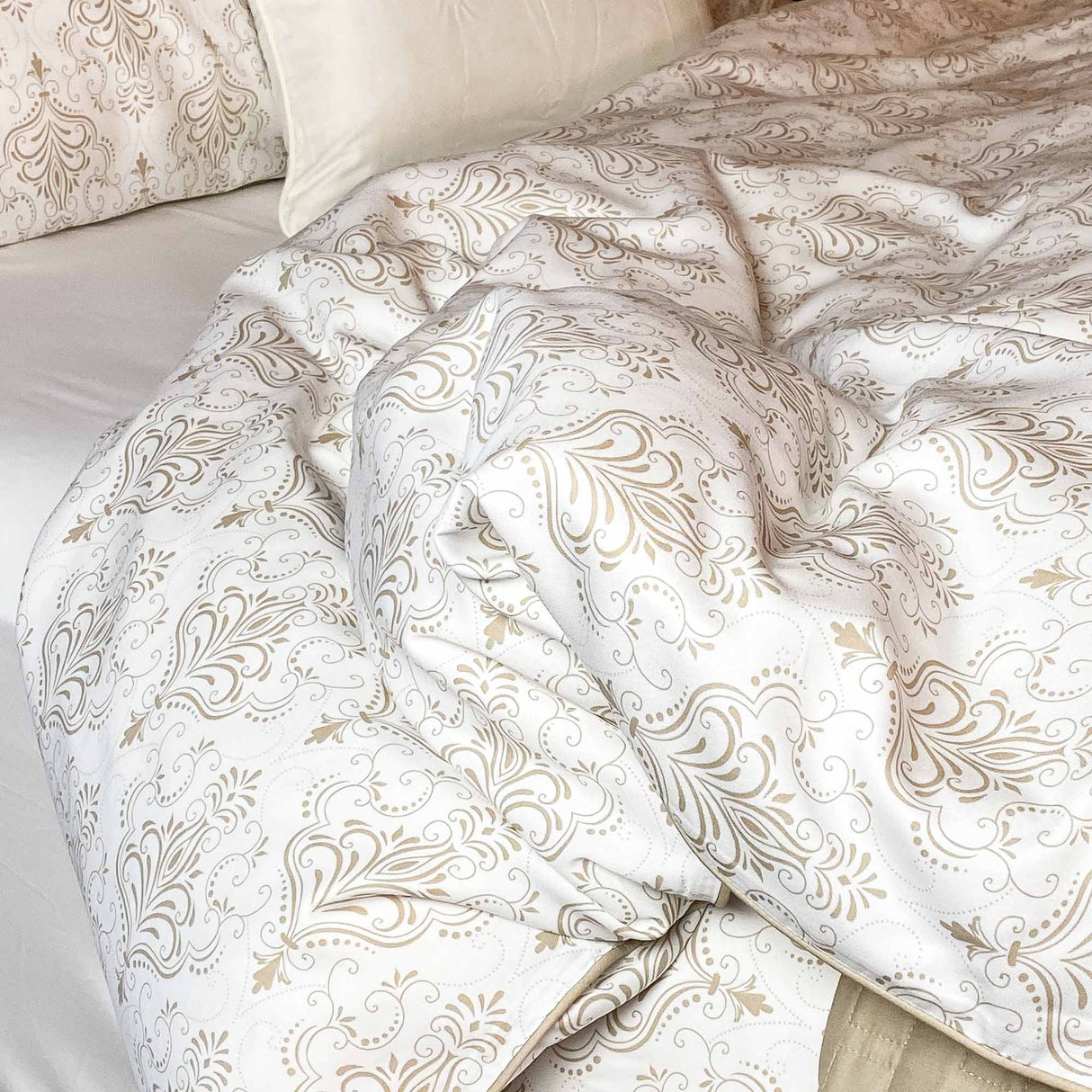 Bamboo Duvet Cover with Shams 3 Piece Set - Damask from BedVoyage