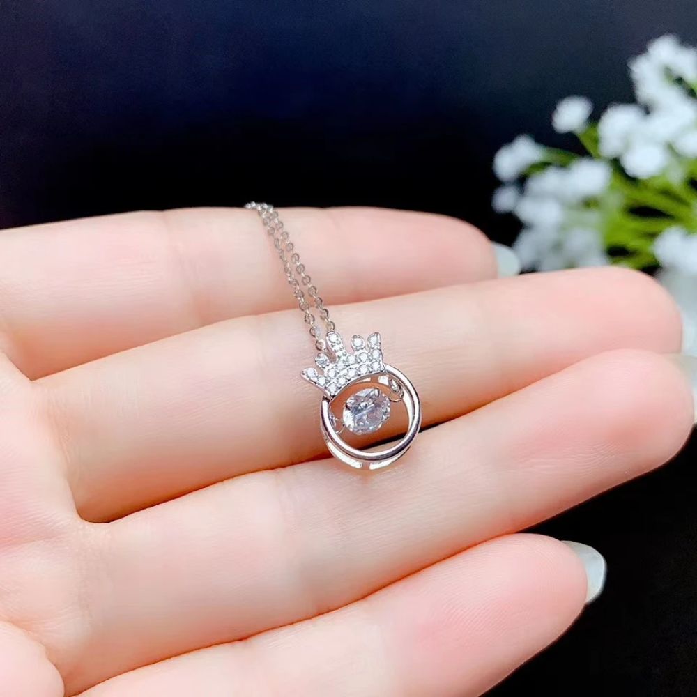 BEATING HEART NECKLACE from Ashlen
