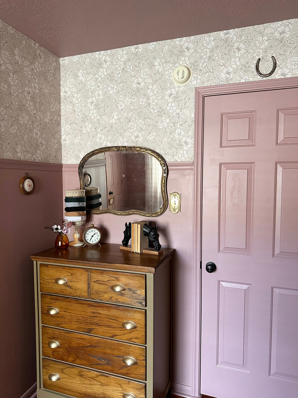Beatrice Wallpaper by Daphne and Sage from Loomwell Home Goods