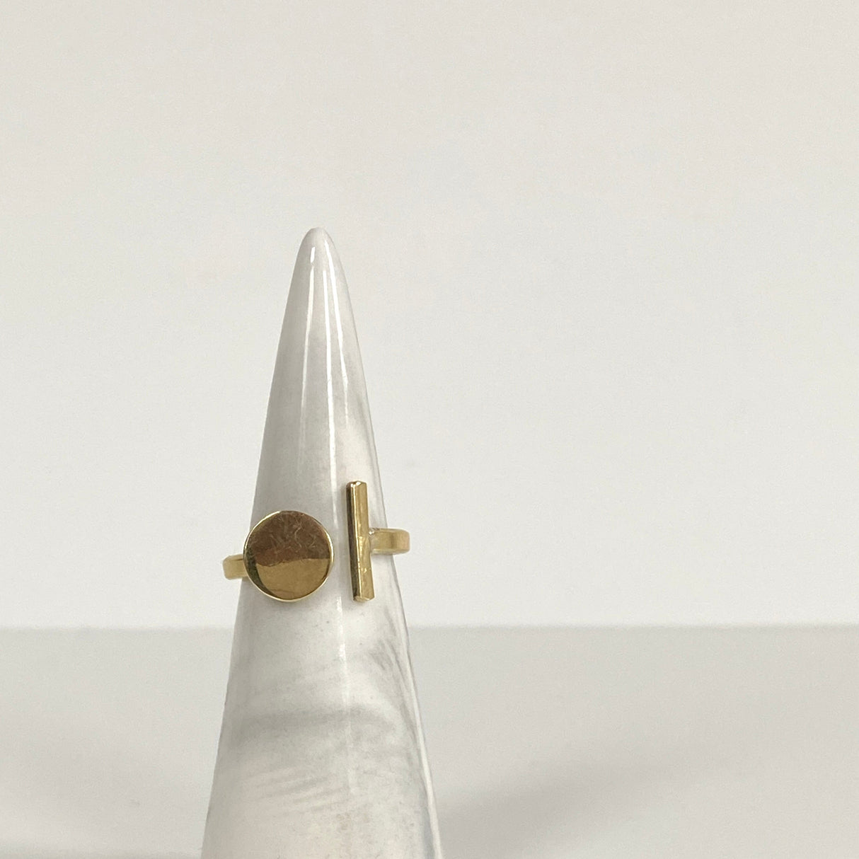 Big Disc + Rod Ring From Abroad Modern