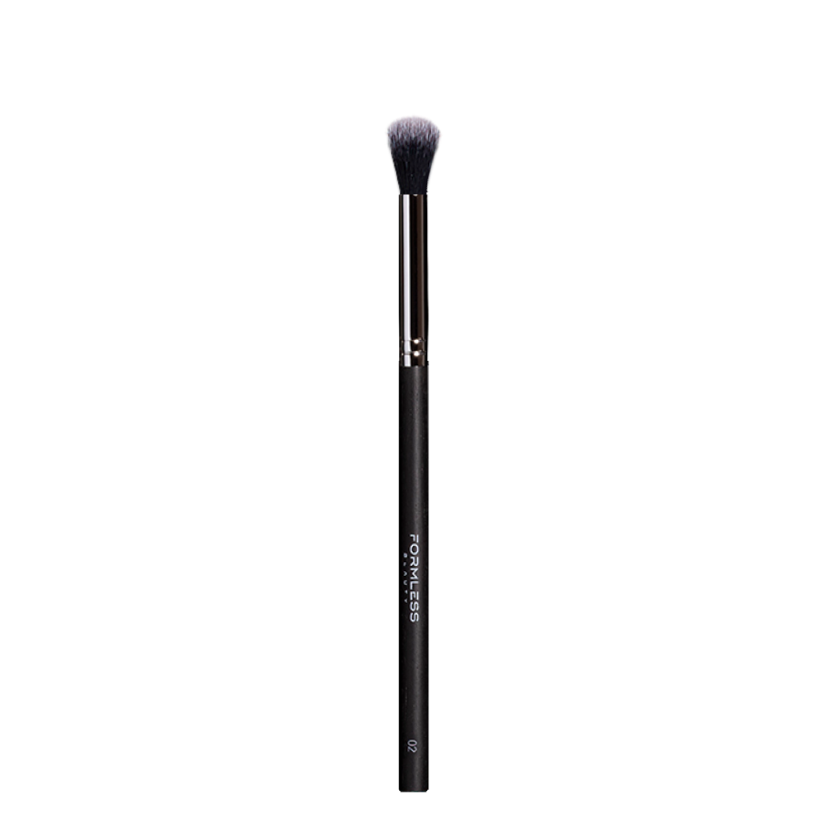 EYESHADOW BLENDING BRUSH (Brush #2) from Formless Beauty