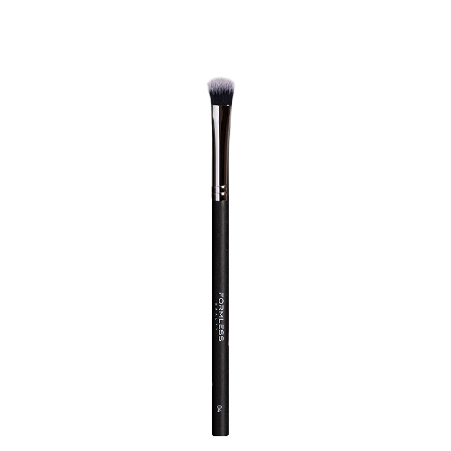 FLAT EYESHADOW BRUSH (Brush #4) from Formless Beauty