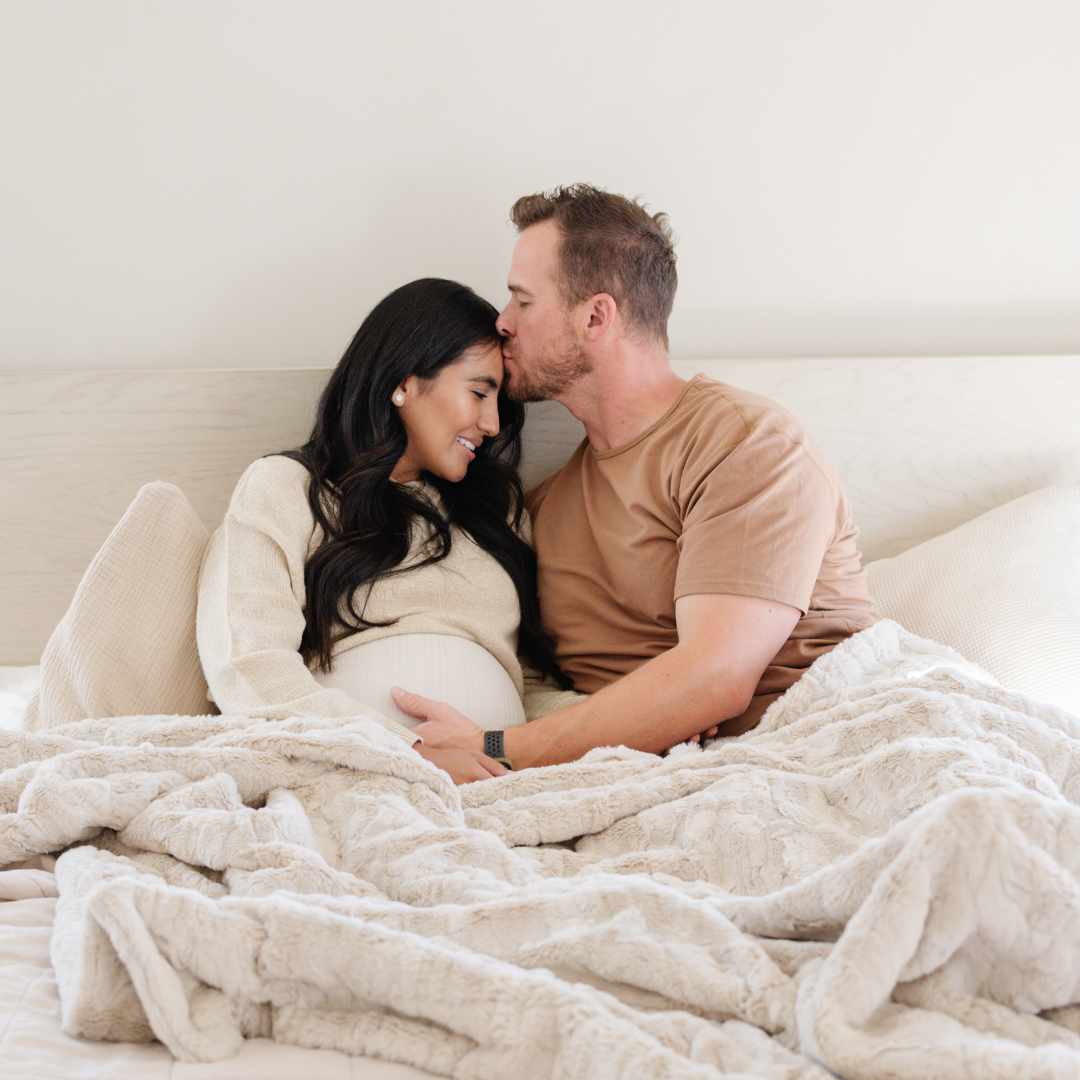 PATTERNED FAUX FUR THROW BLANKETS From Saranoni