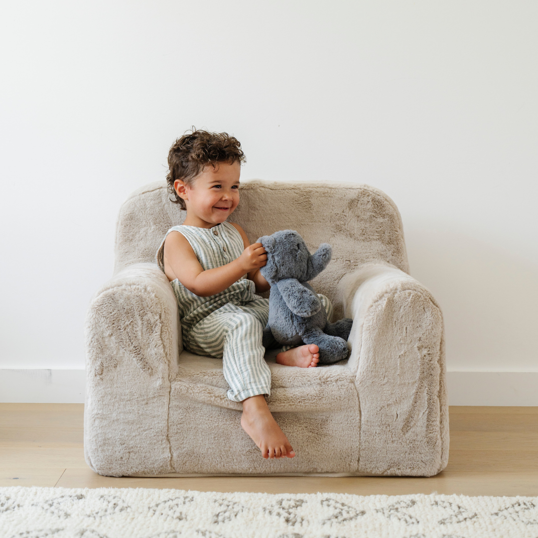 SNUGGLE UP CHAIR from Saranoni