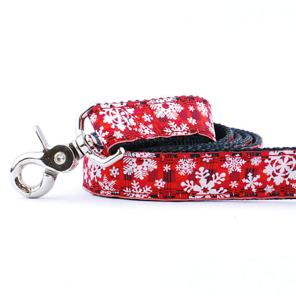 1″ Buffalo Plaid Ribbon Dog Leash from 2 Hounds Design