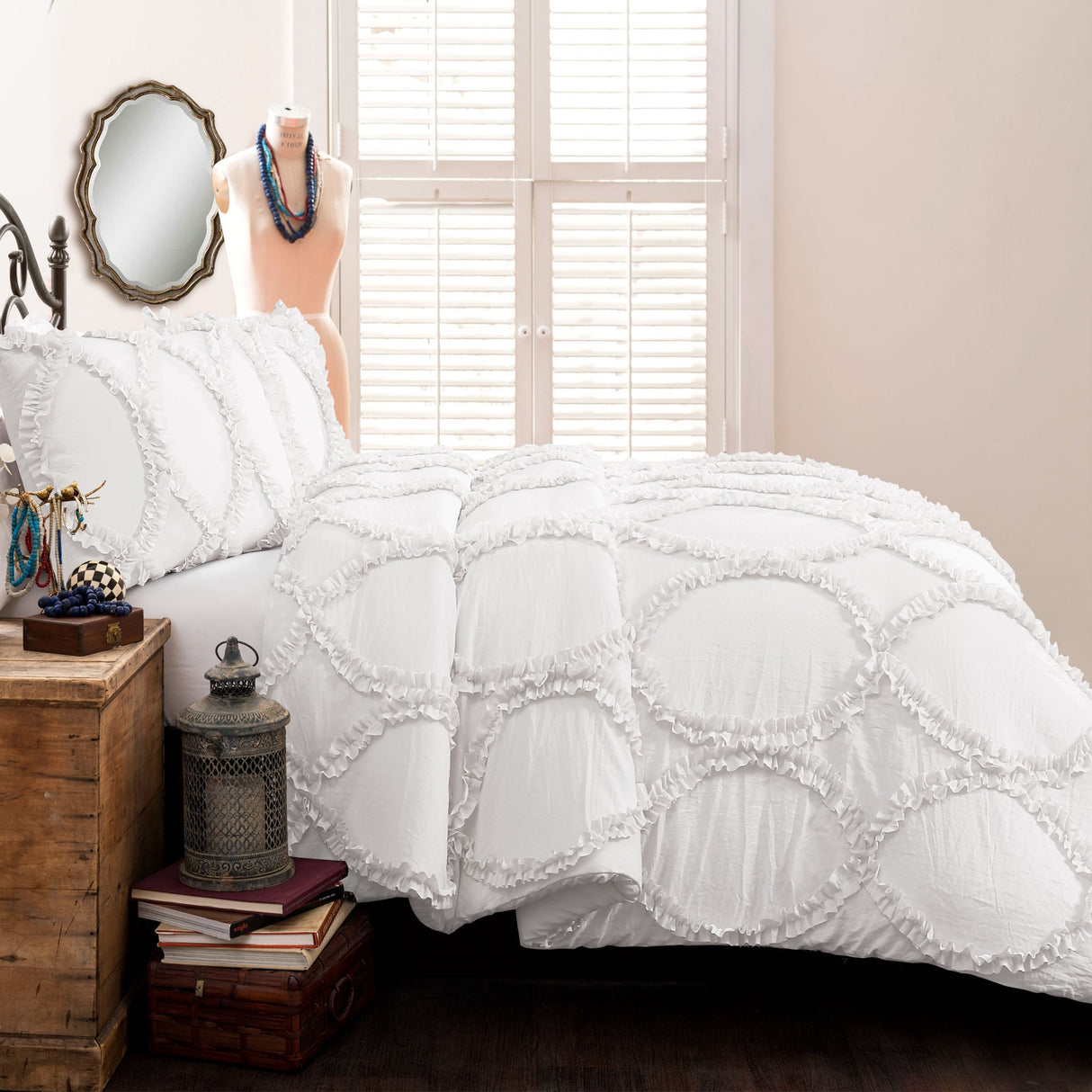 Avon 3 Piece Comforter Set from LushDecor
