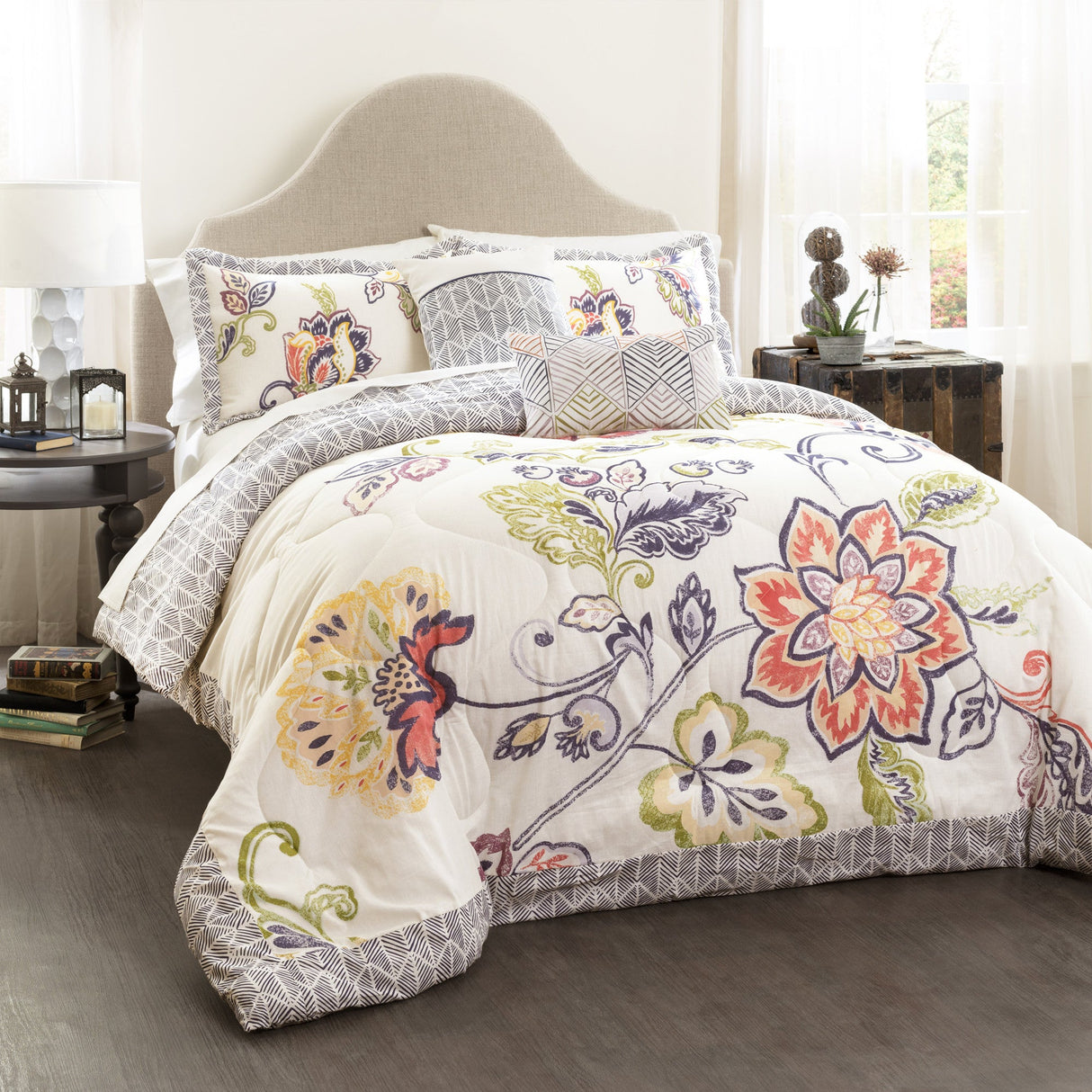 Aster Comforter 5 Piece Set from LushDecor