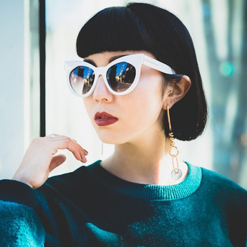Women's Retro Horned Rim Cat Eye Narrow Flat Lens Sunglasses C514 from zeroUV