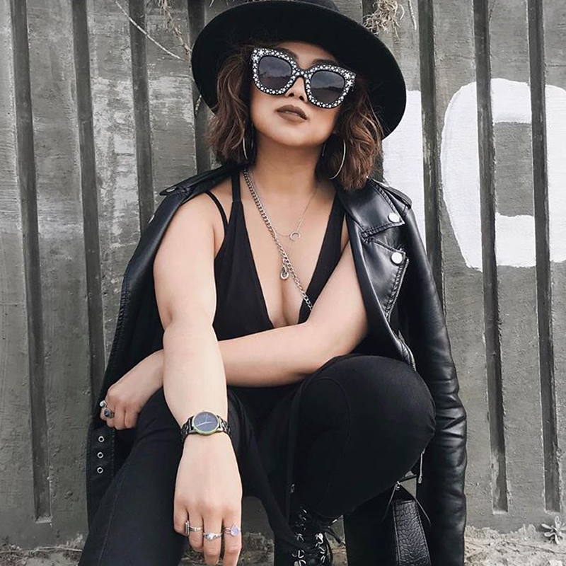 Women's Trendy Star Rhinestone Horned Rim Sunglasses C579 from zeroUV