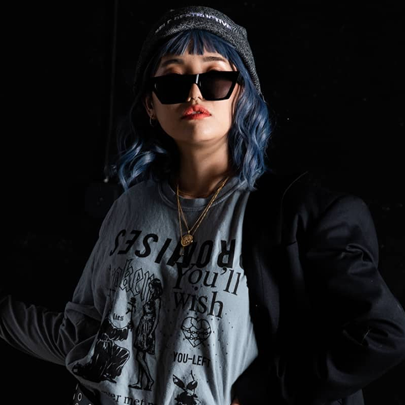 Women's Retro Oversize Wide Pointed Cat Eye Sunglasses C921 from zeroUV