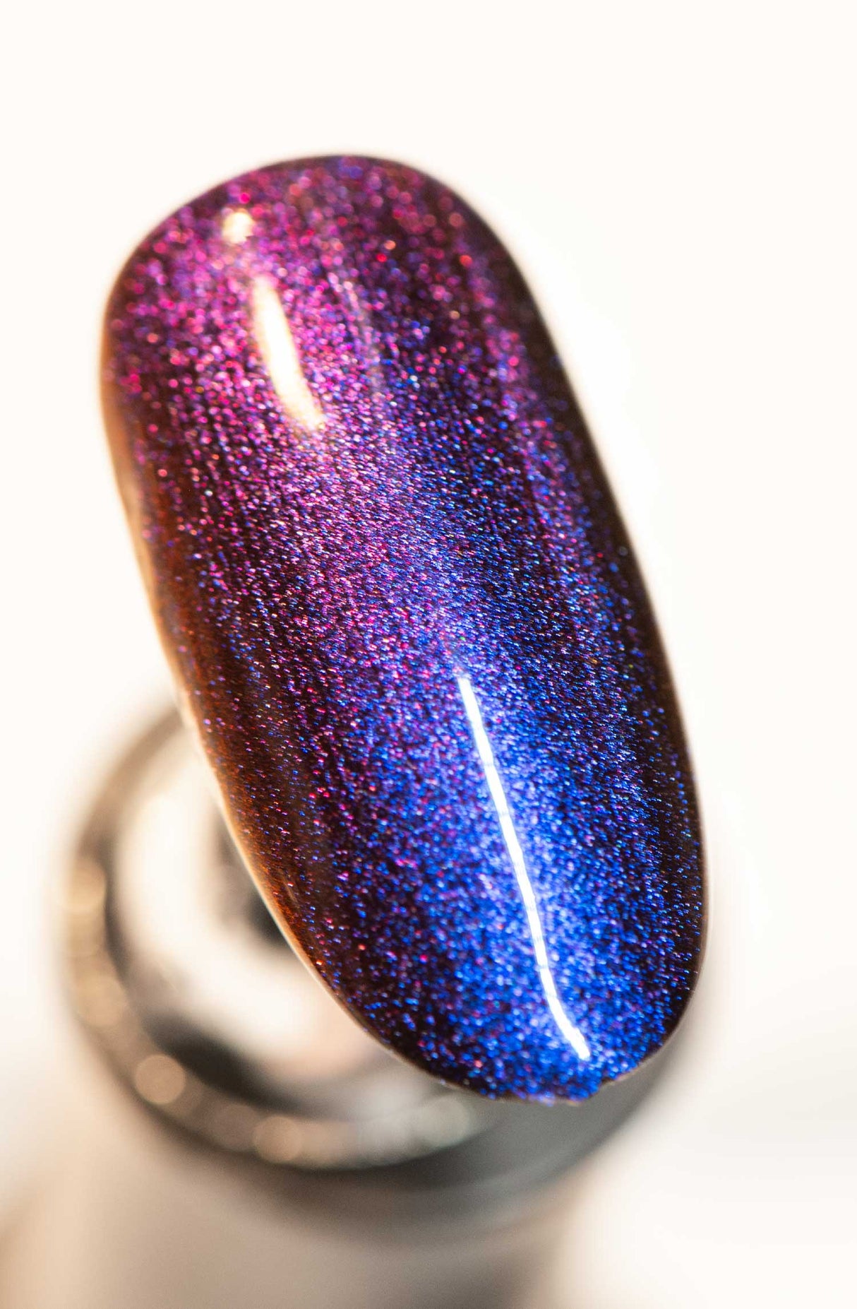 Calypso - Chameleon Cats Eye Gel Polish from UberChic Beauty