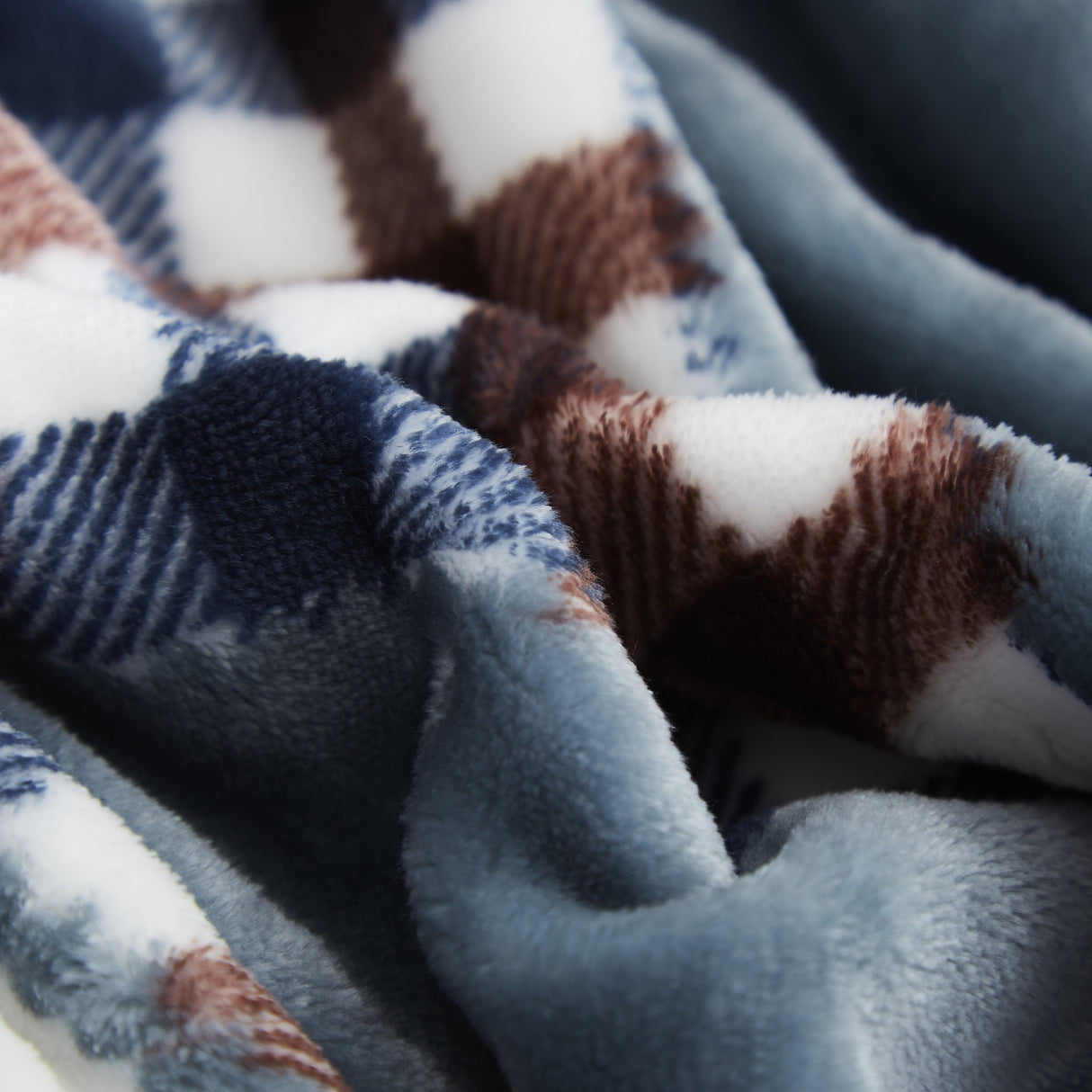 Tache Blue Lake Farmhouse Super Soft Plaid Patchwork Throw Blanket (4024) from Tache Home Fashion