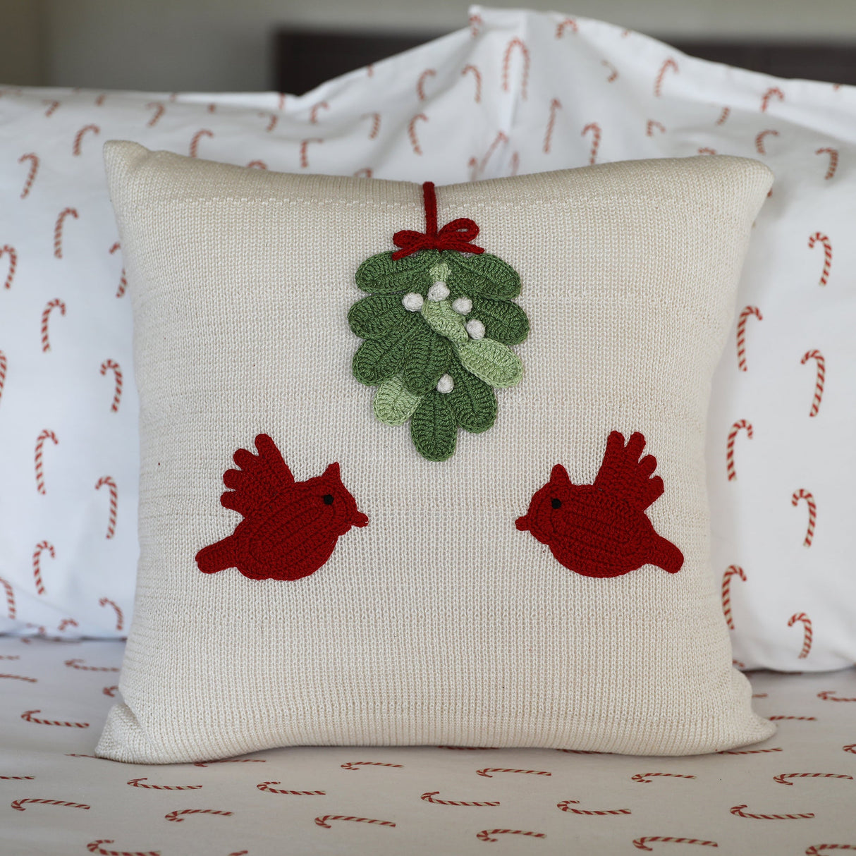 Cardinal 14" Pillow from Melange Collection