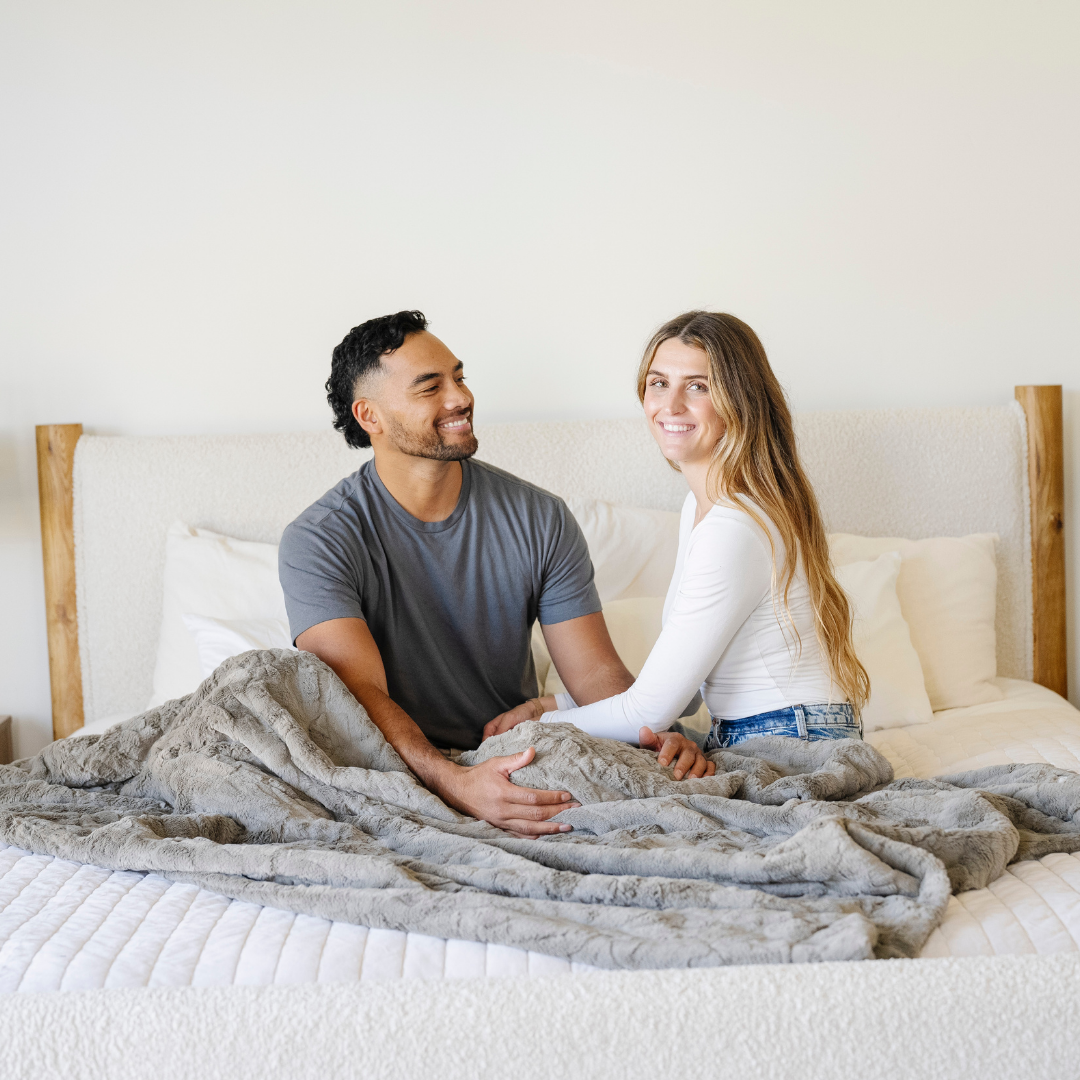PATTERNED FAUX FUR XL THROW BLANKETS From Saranoni