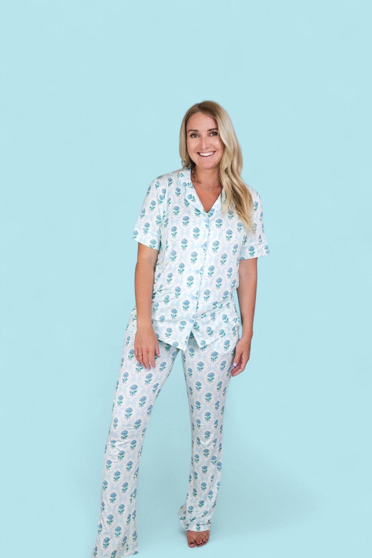 BLUE RIBBON BLOOMS WOMEN’S RELAXED FLARE DREAM SET from DREAM BIG LITTLE CO