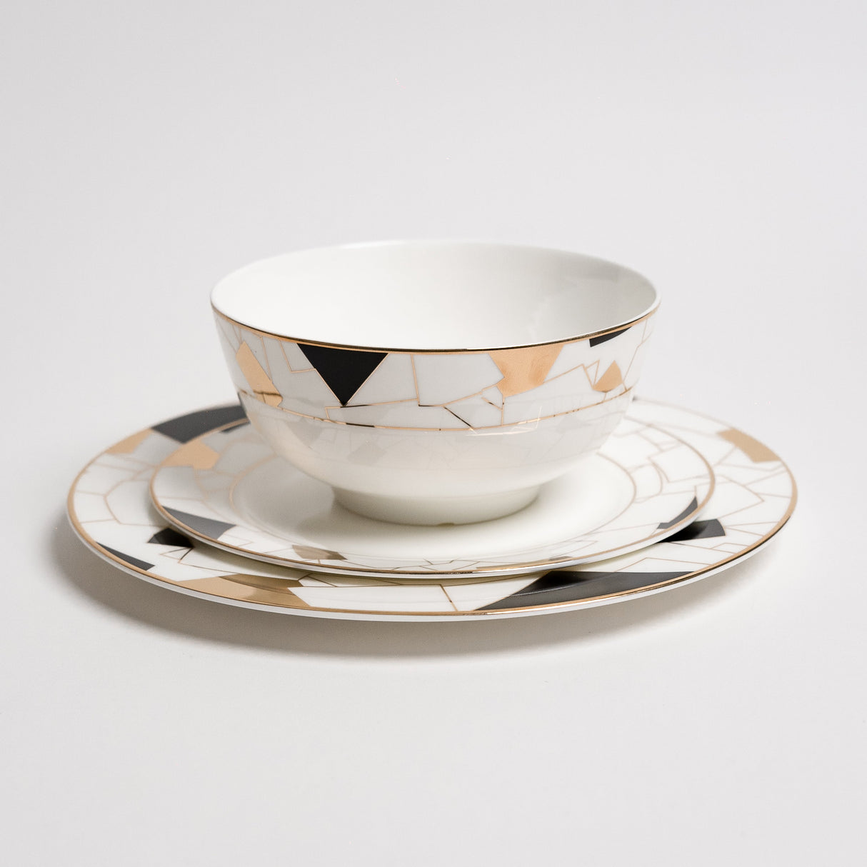 Ozarke's Aurora Black Plate Set from Ozarké