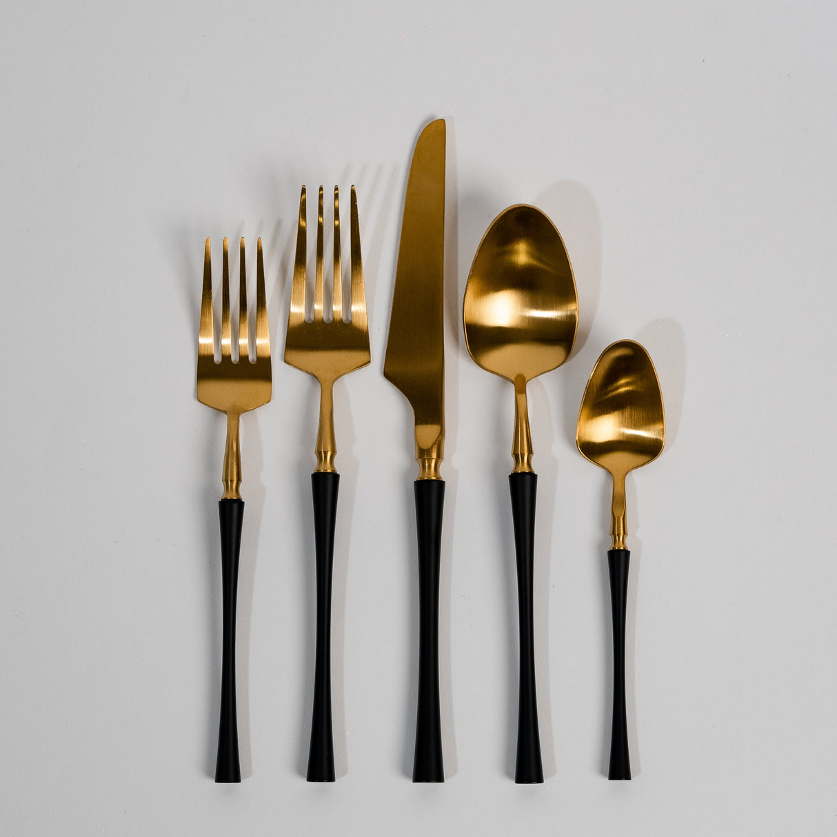 Living Essence Cutlery Set from Ozarké