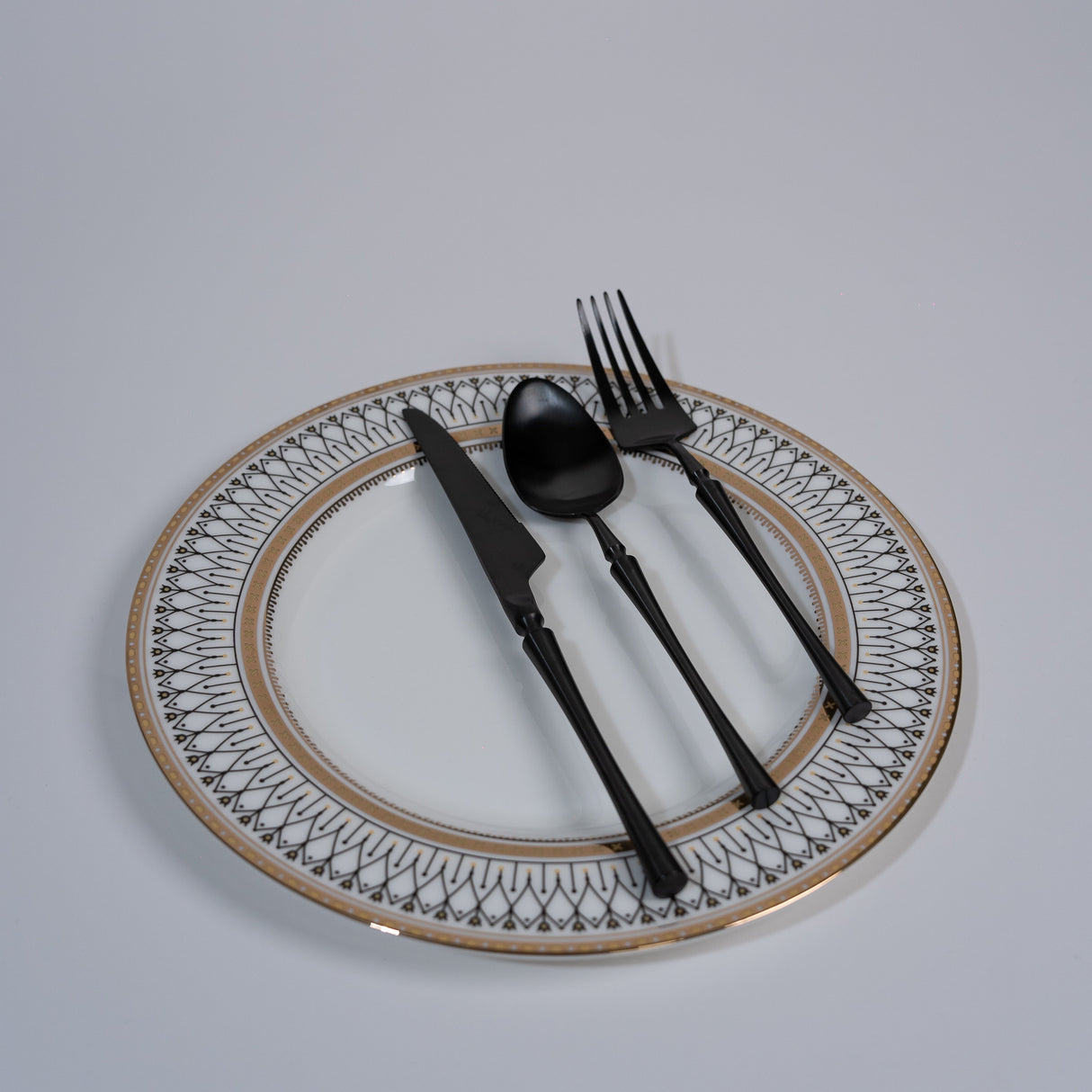Living Essence Cutlery Set from Ozarké