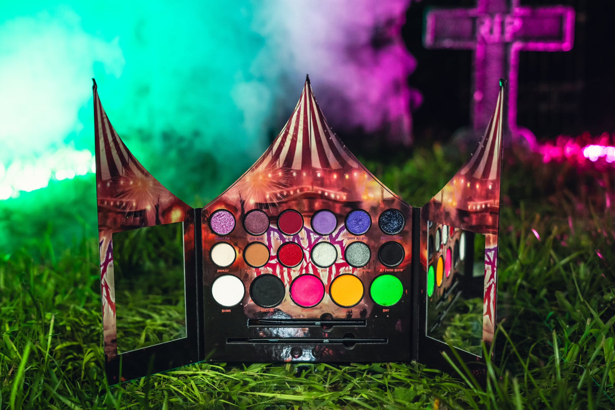 Dark Divine Artistry Palette from Curst kosmetics