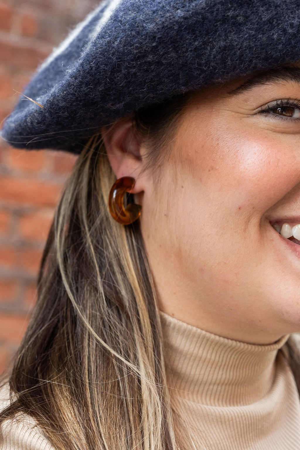 Chloe Hoops - Amber from Spiffy & Splendid