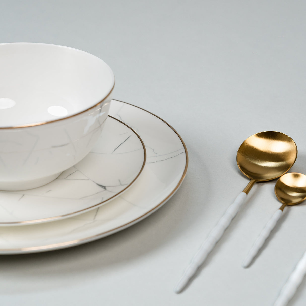 Miguel Marble Plates Set from Ozarké