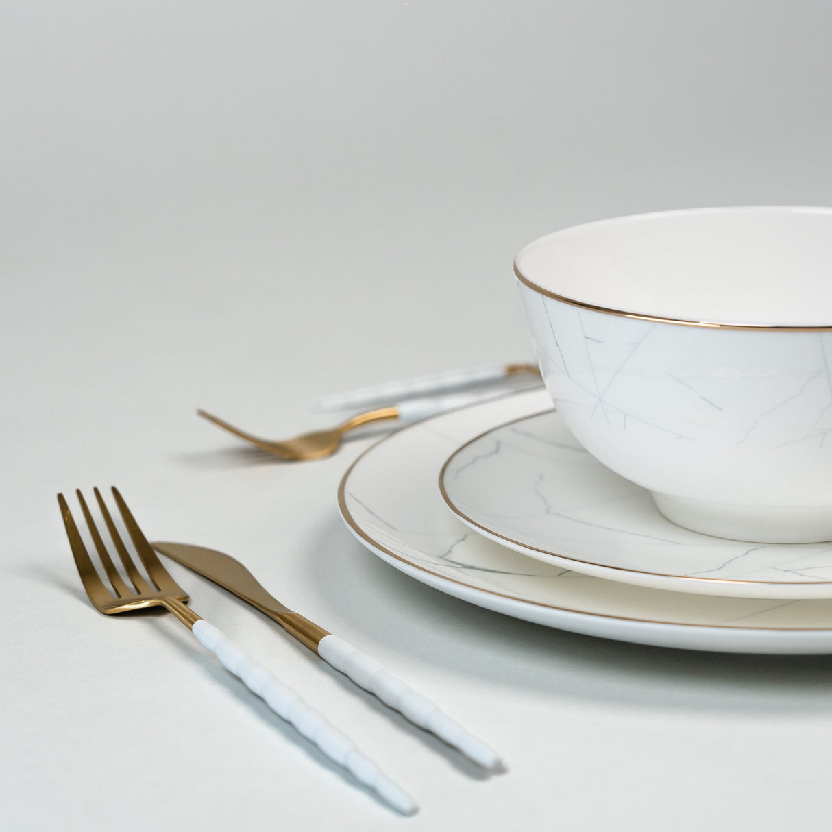 Miguel Marble Plates Set from Ozarké