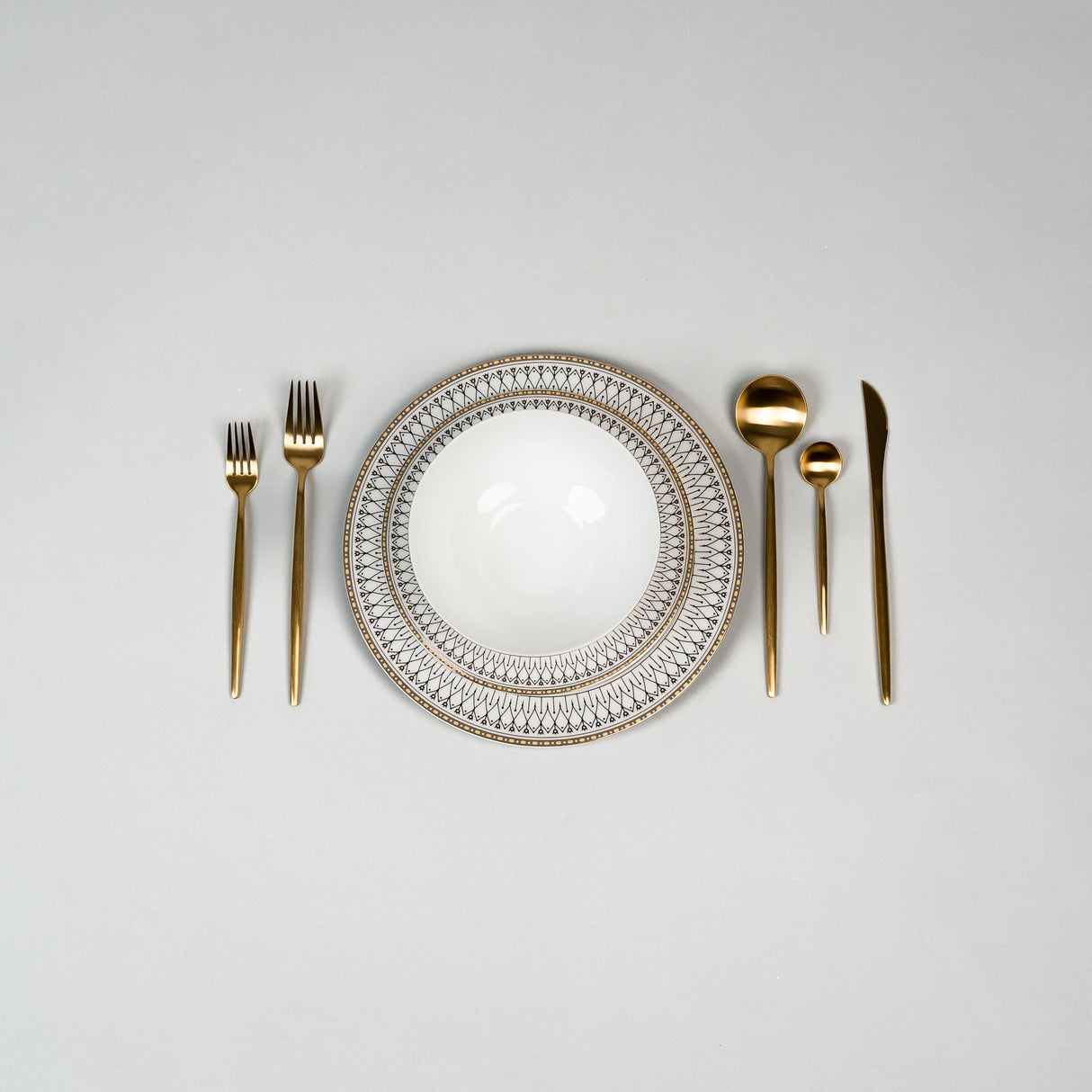 Urban Retreat Plates Set from Ozarké