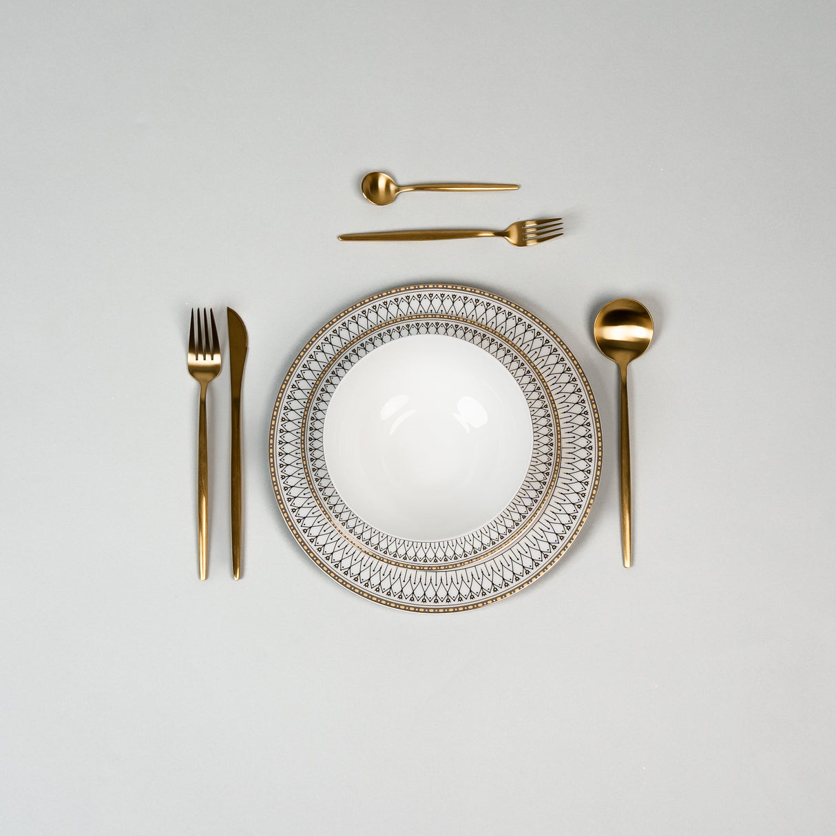 Urban Retreat Plates Set from Ozarké