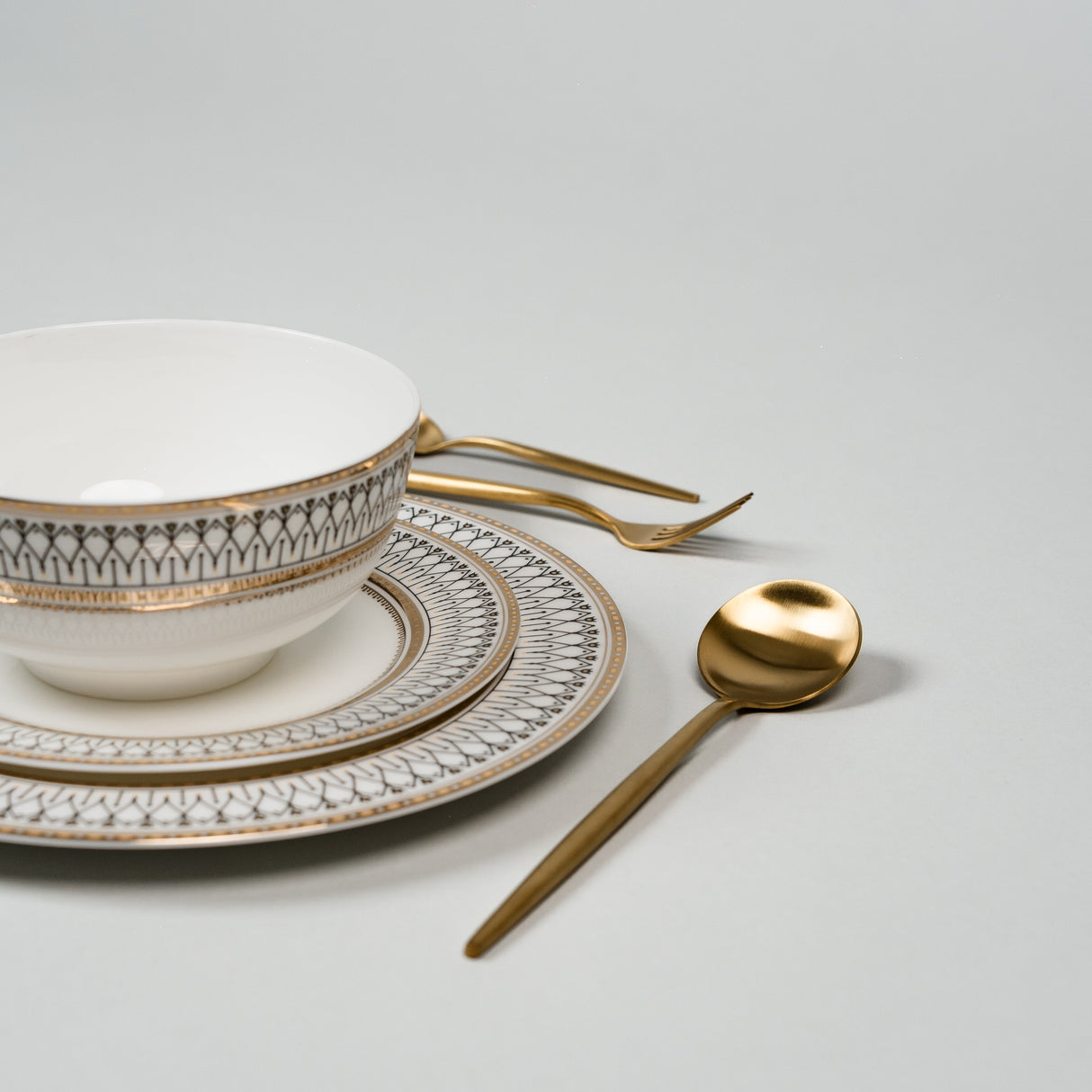Urban Retreat Plates Set from Ozarké