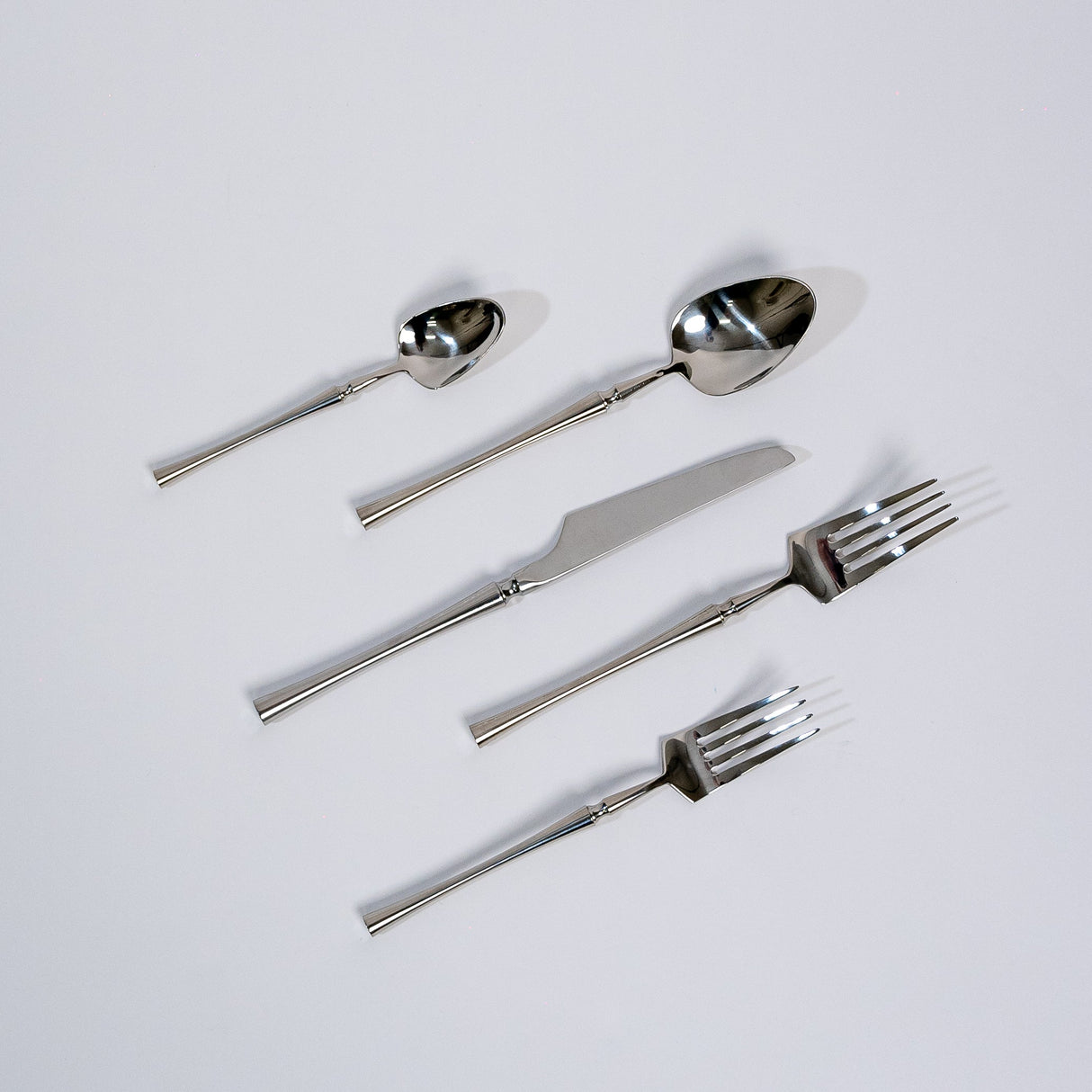 Living Essence Cutlery Set from Ozarké