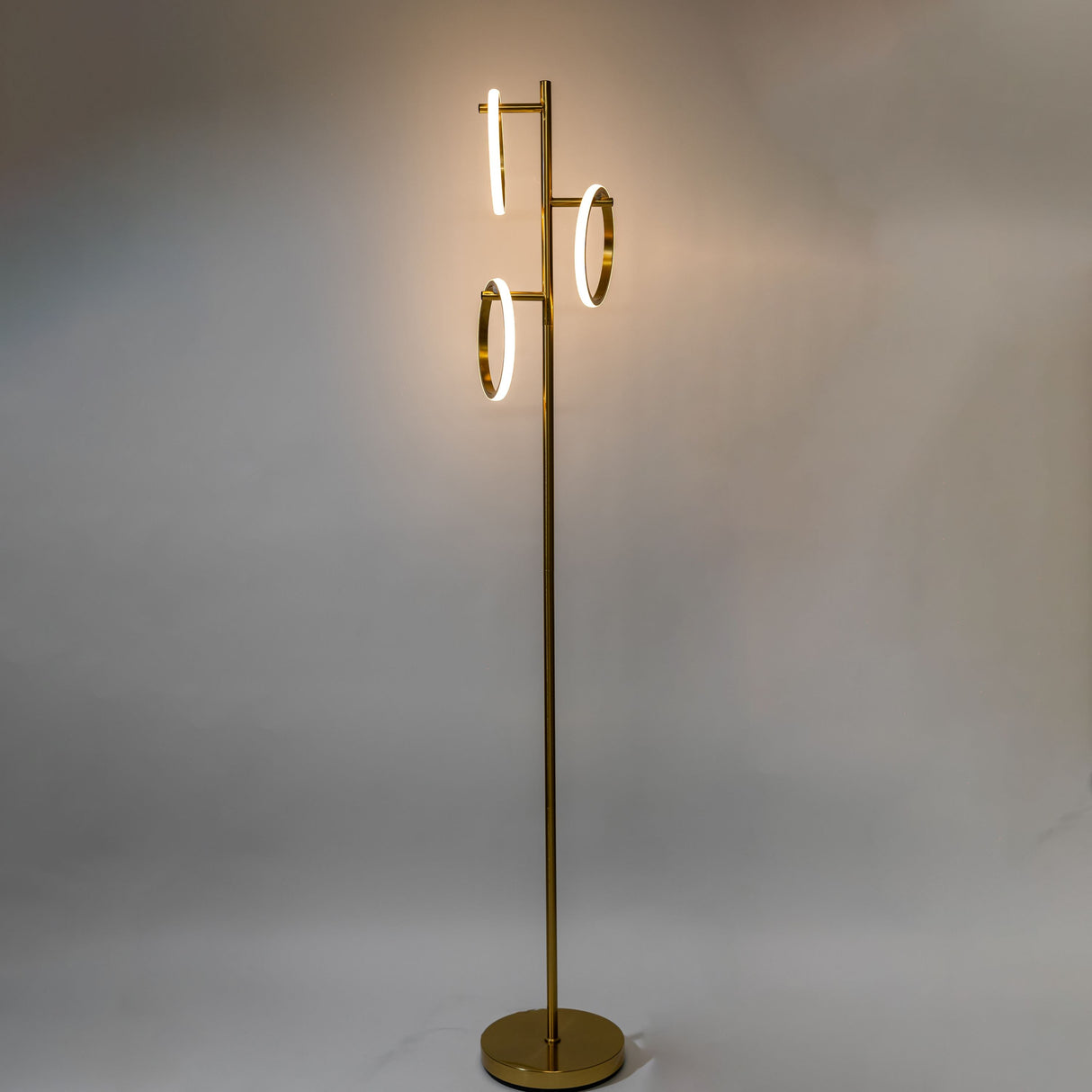 Neo Floor Lamp from Ozarké