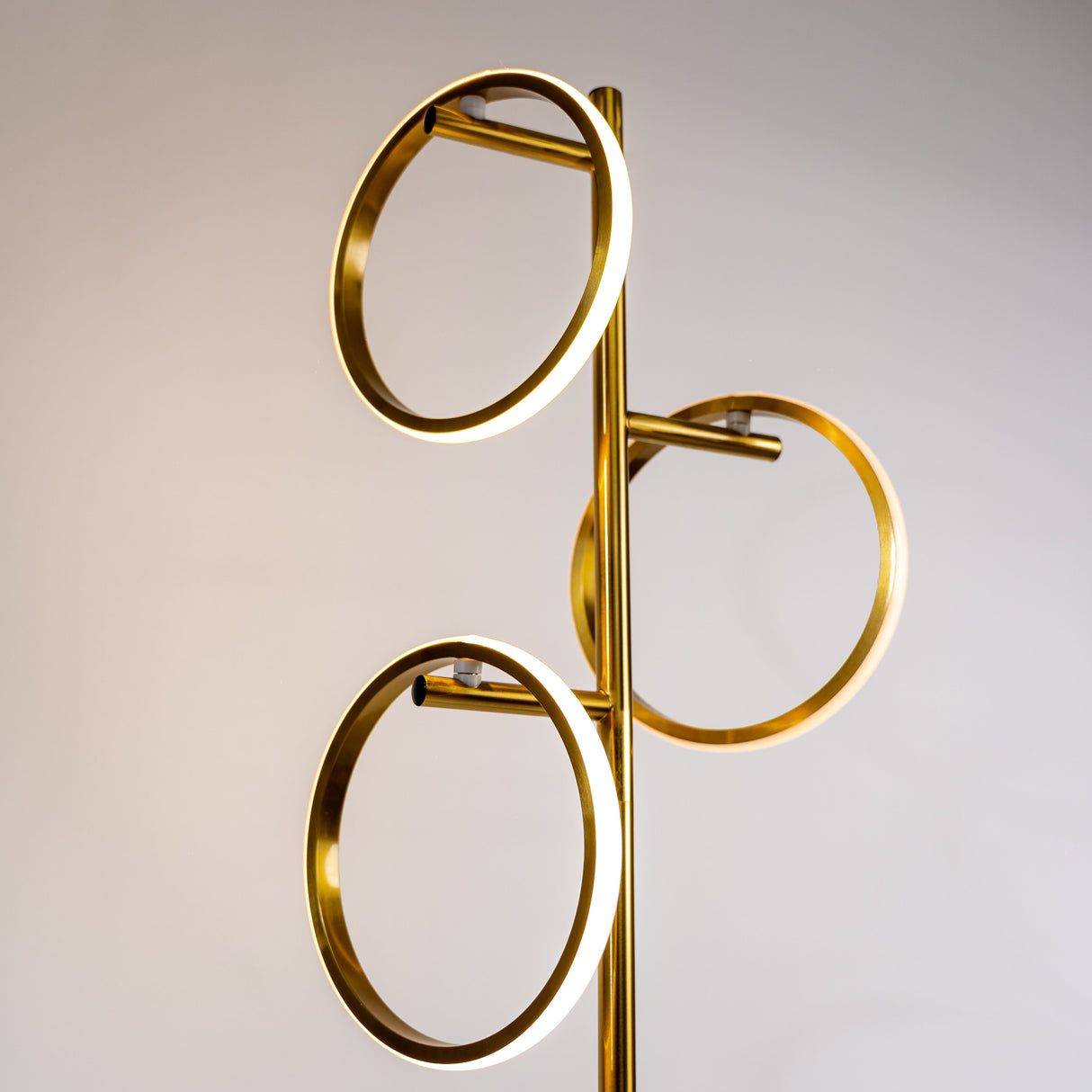 Neo Floor Lamp from Ozarké