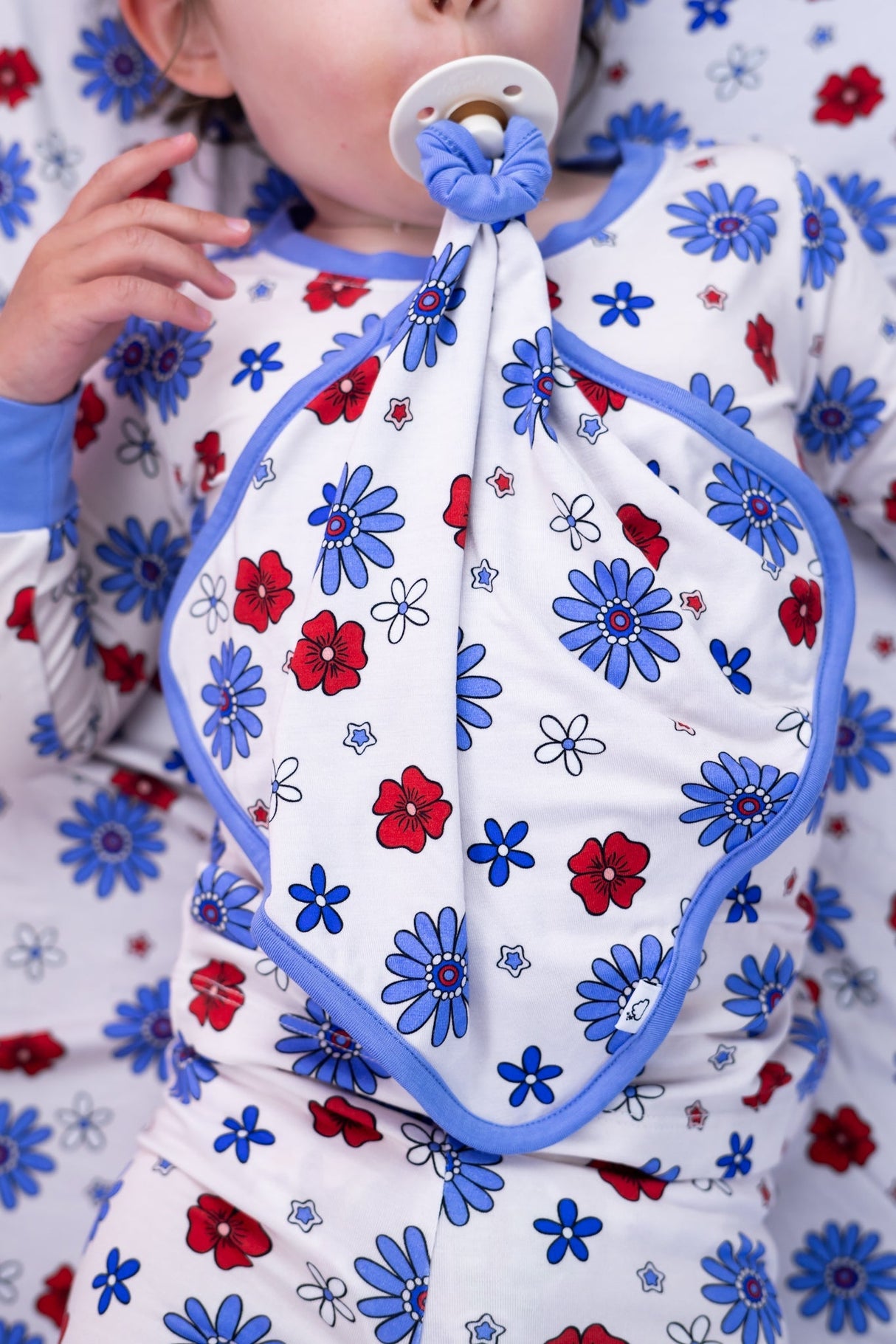 EXCLUSIVE FREEDOM BLOOMS DREAM LOVEY from DREAM BIG LITTLE CO