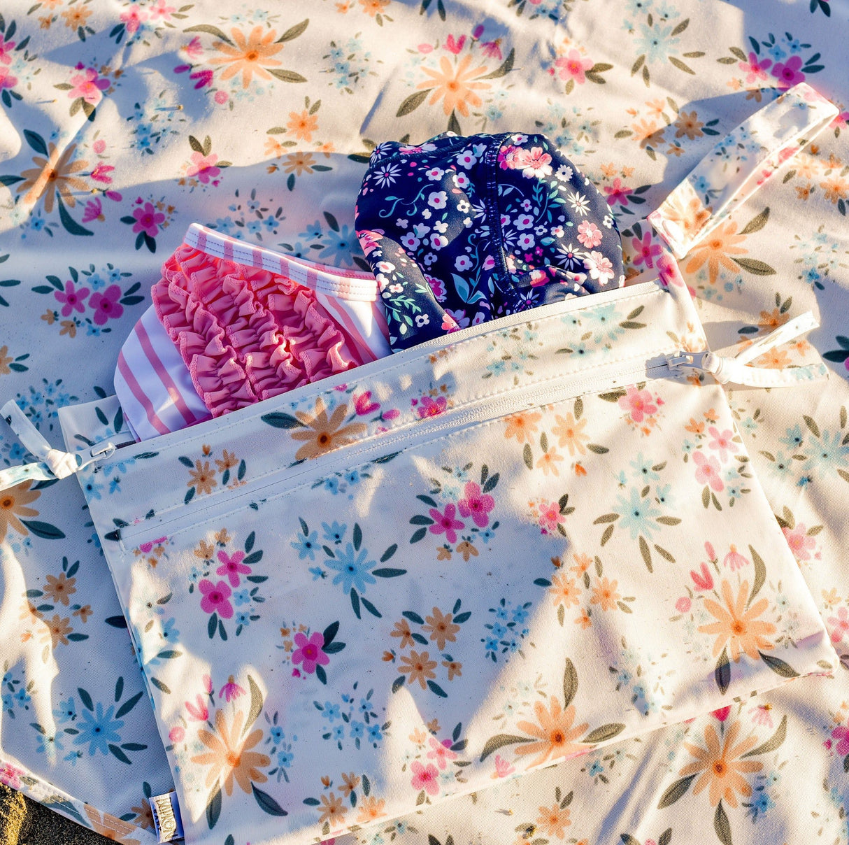 Pastel Floral - Waterproof Wet Bag (For mealtime, on-the-go, and more!) from BapronBaby