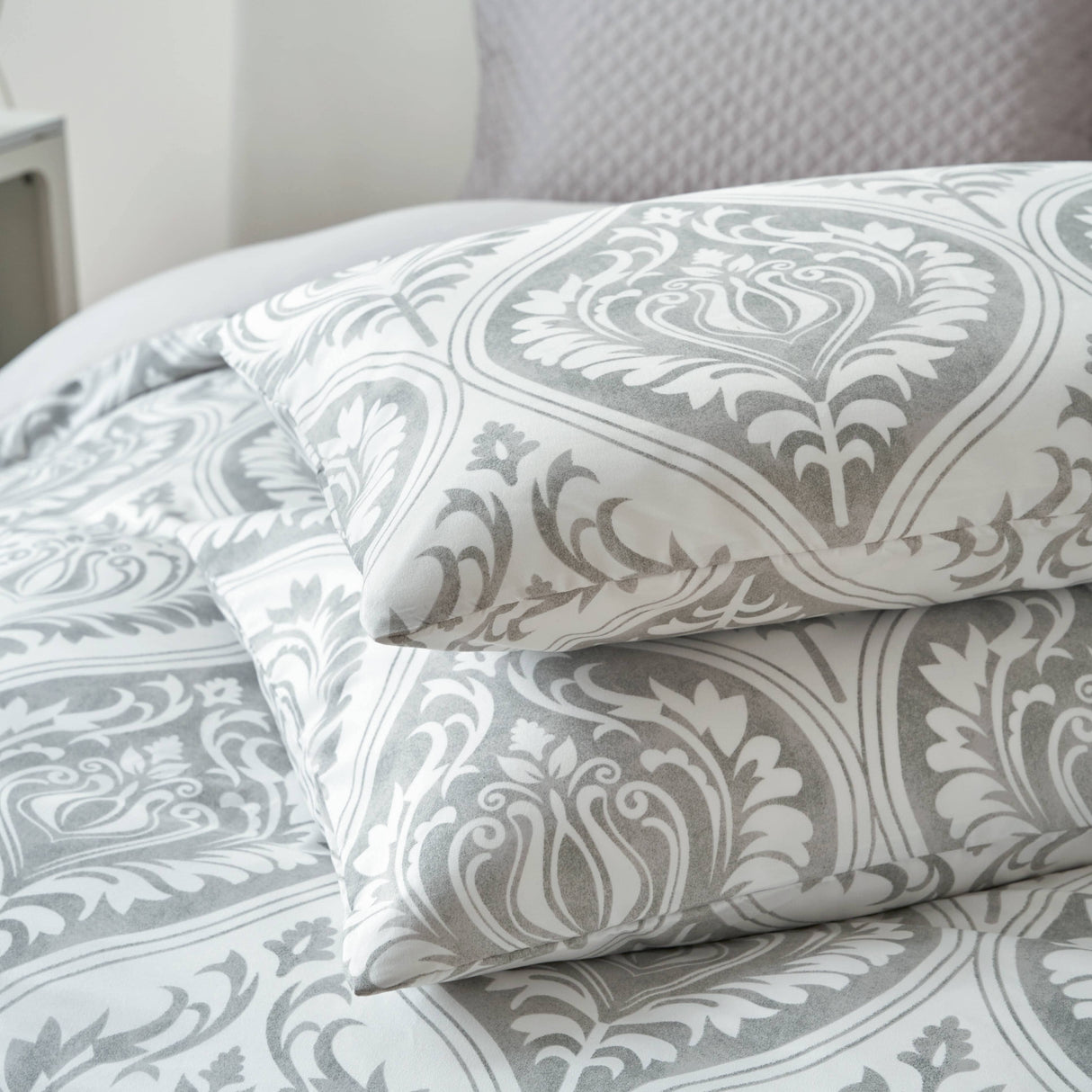 Tache Dreamy Moon Sky Ogee Damask Heather Gray White Duvet Cover (TB300) from Tache Home Fashion