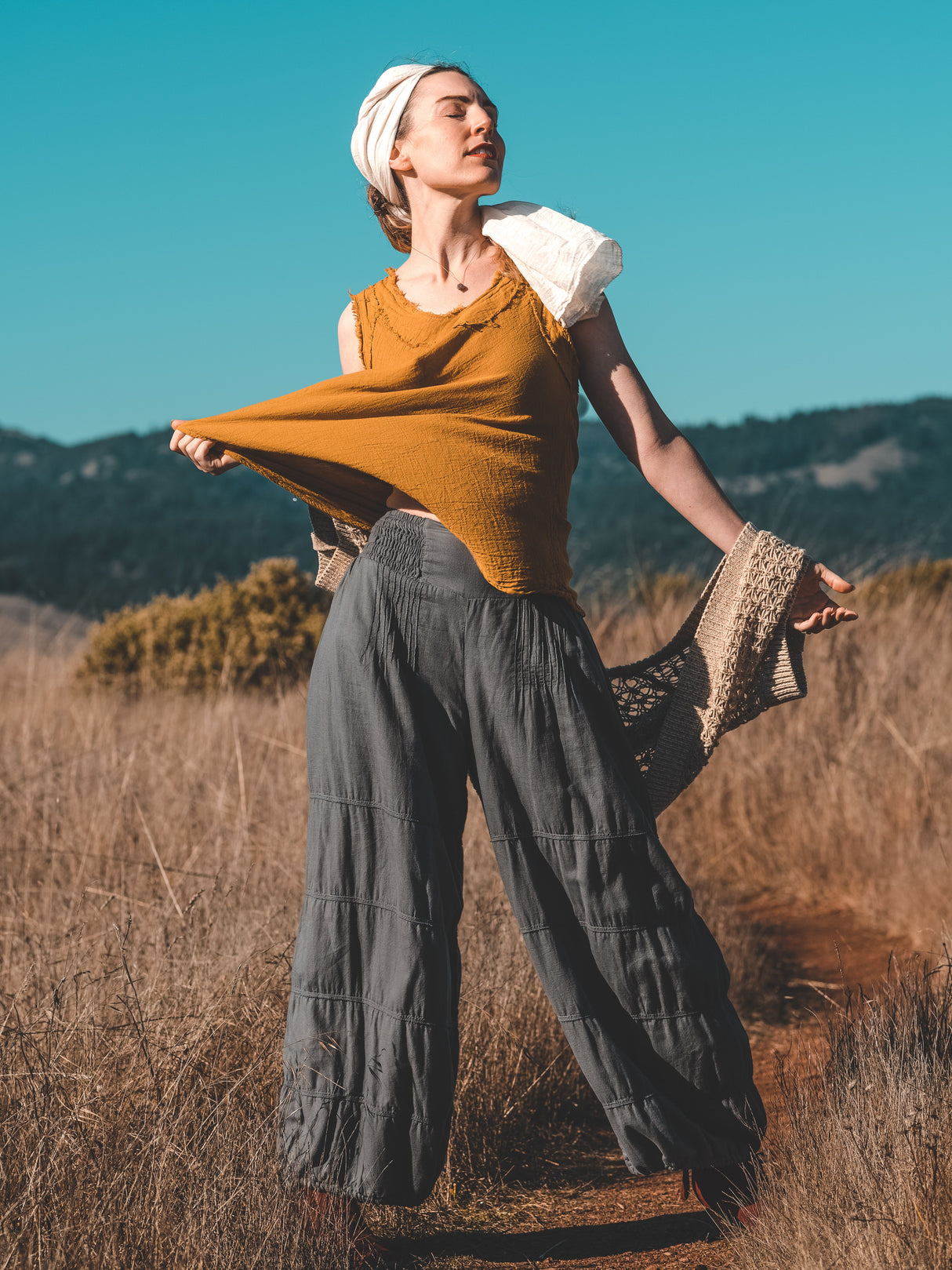 Natural Yoga Pant From Cotton Flower Clothing